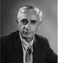 Пінхас Лавон (1904 – Копичинці, Галичина; 1976 – Тель-Авів, Ізраїль) – Ізраїльський політик. Був членом Кнесету в 1949-1964 рр. від партії Мапай. Обіймав численні урядові посади, в тому числі був лідером профспілки Гістадрут (1949-1950 і1956-1961), міністром аграрної політики та міністром оборони.